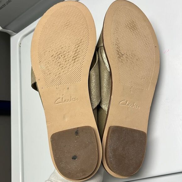 Clarks Willow Art Champagne Women’s Slip-on Flat Sandals- 9M - Picture 7 of 8